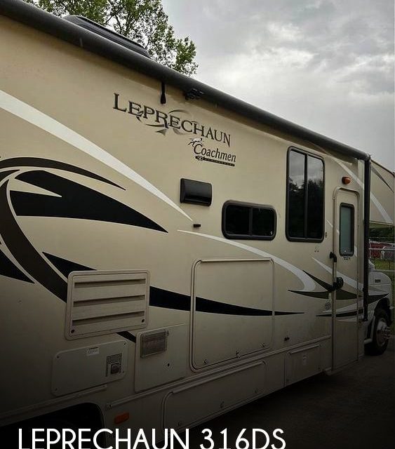 2015 Coachmen Leprechaun 316ds