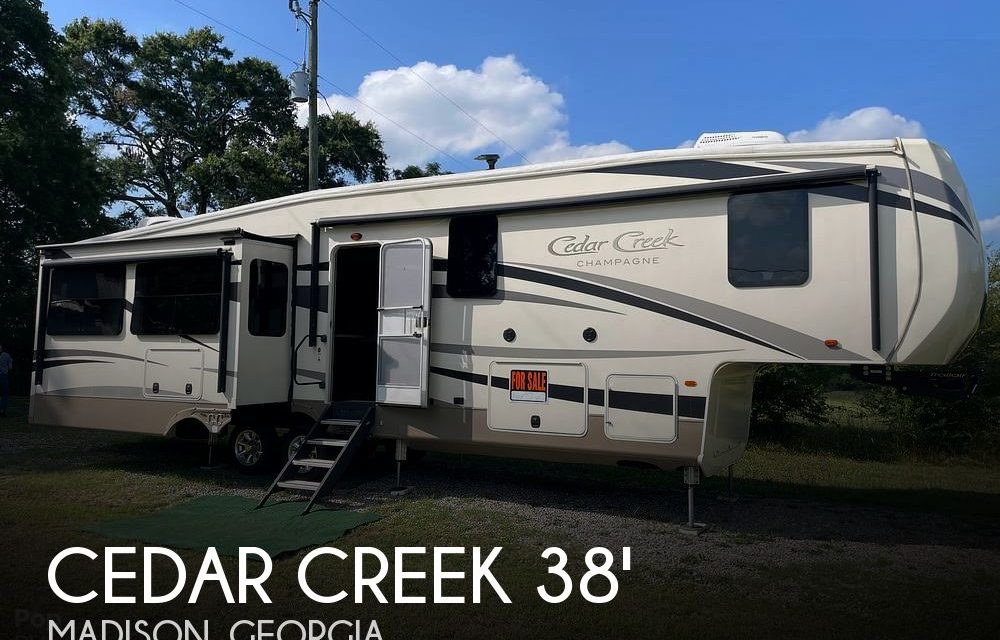 2017 Forest River Cedar Creek Champagne 38EL