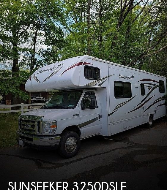 2017 Forest River Sunseeker 3250DSLE