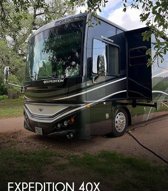 2015 Fleetwood Expedition 40X