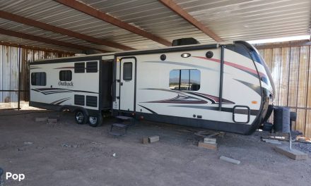 2015 Keystone Outback Super-Lite 326 RL