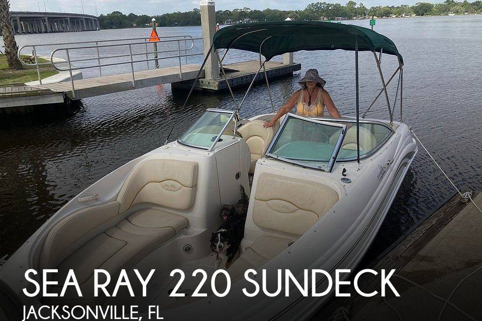 2002 Sea Ray 220 Sundeck