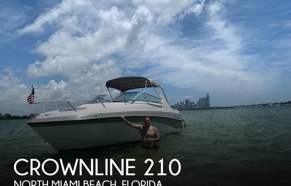 1999 Crownline 210