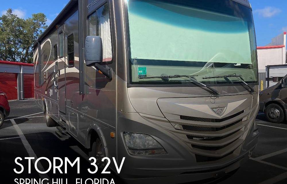 2014 Fleetwood Storm 32V