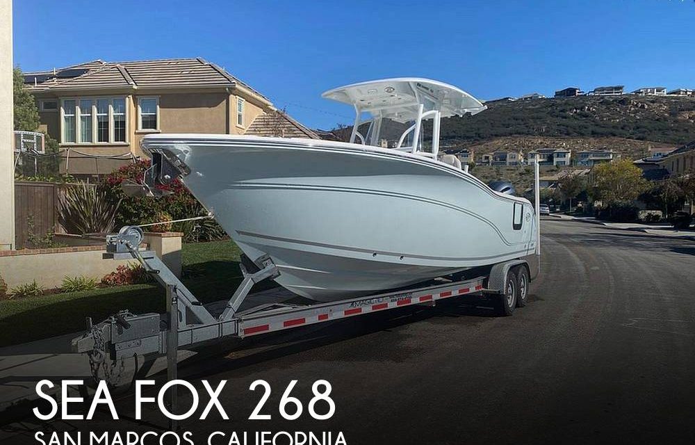 2021 Sea Fox Commander 268