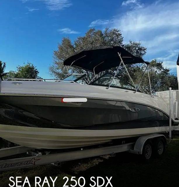 2020 Sea Ray 250 SDX