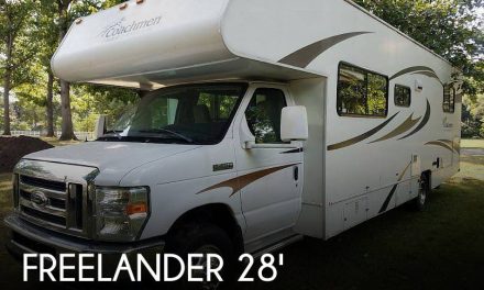 2013 Coachmen Freelander 28 QB LTD