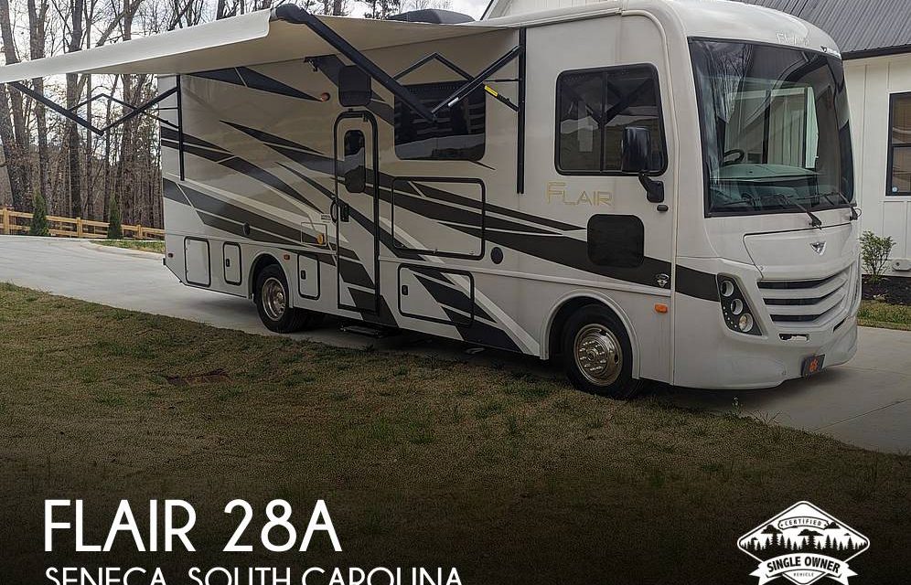 2023 Fleetwood Flair 28A