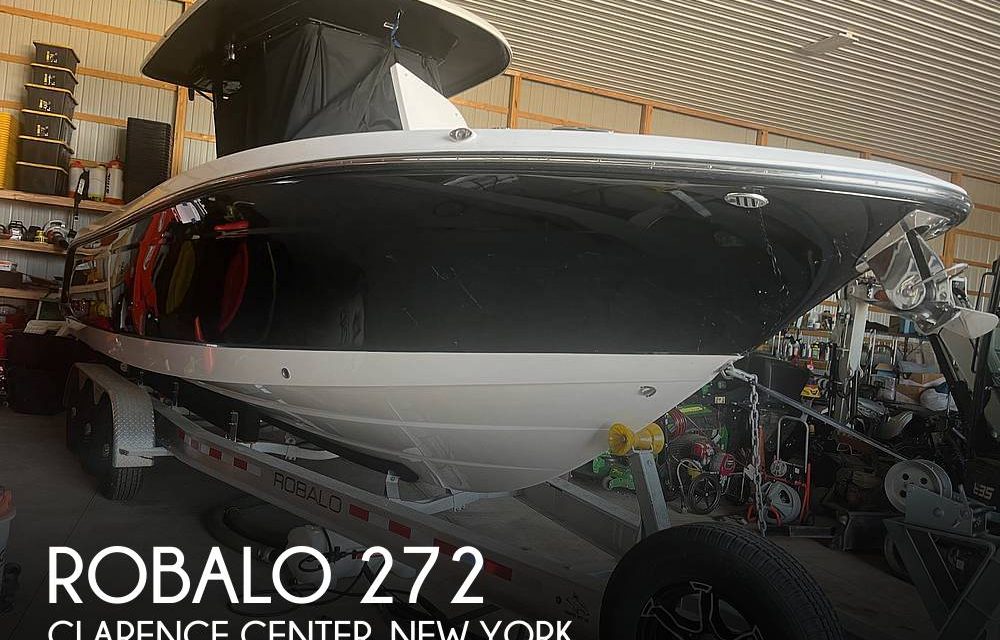 2022 Robalo 272