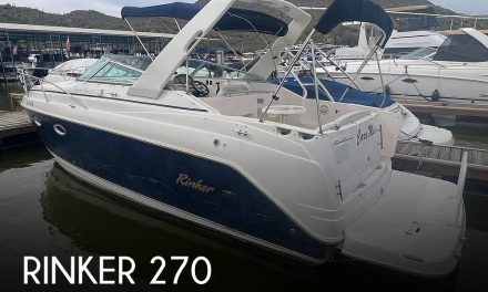 2005 Rinker 270 Fiesta Vee