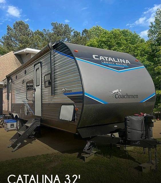 2022 Coachmen Catalina Legacy 323BHDS