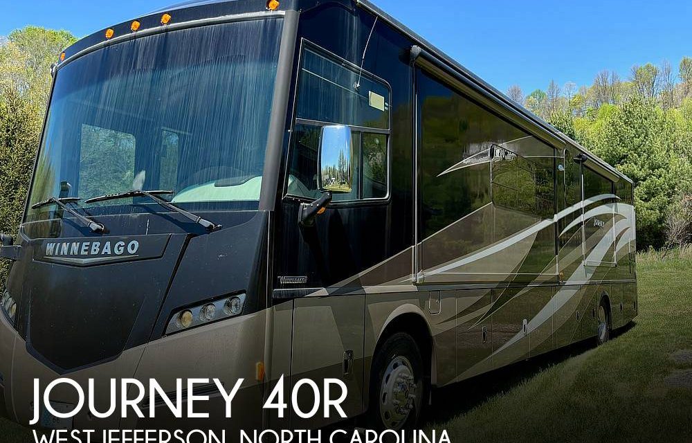 2015 Winnebago Journey 40R