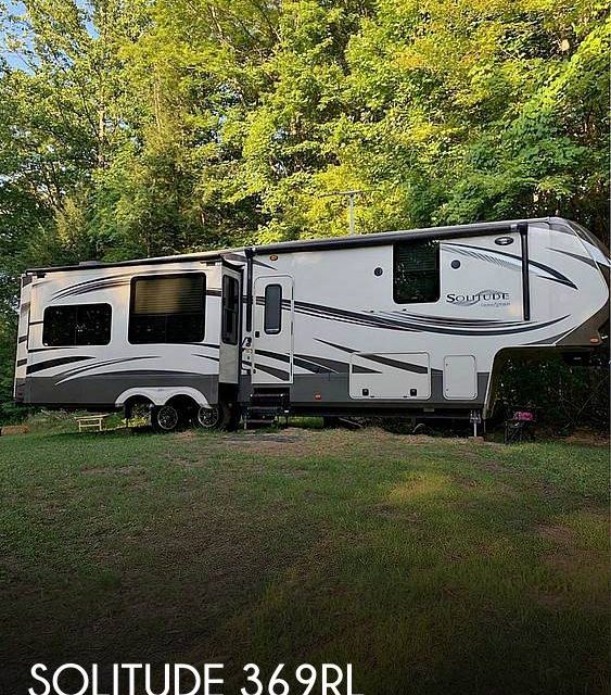 2015 Grand Design Solitude 369RL