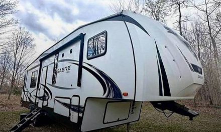 2019 Forest River Sabre 30RLT