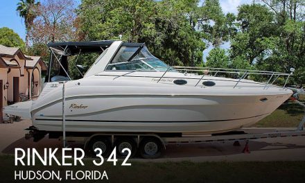 2005 Rinker 342 Fiesta Vee