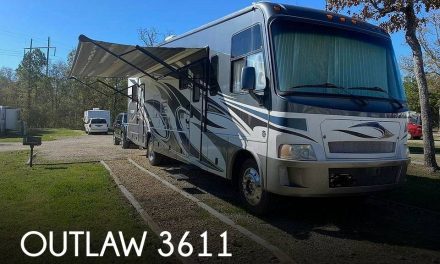 2012 Thor Motor Coach Outlaw 3611