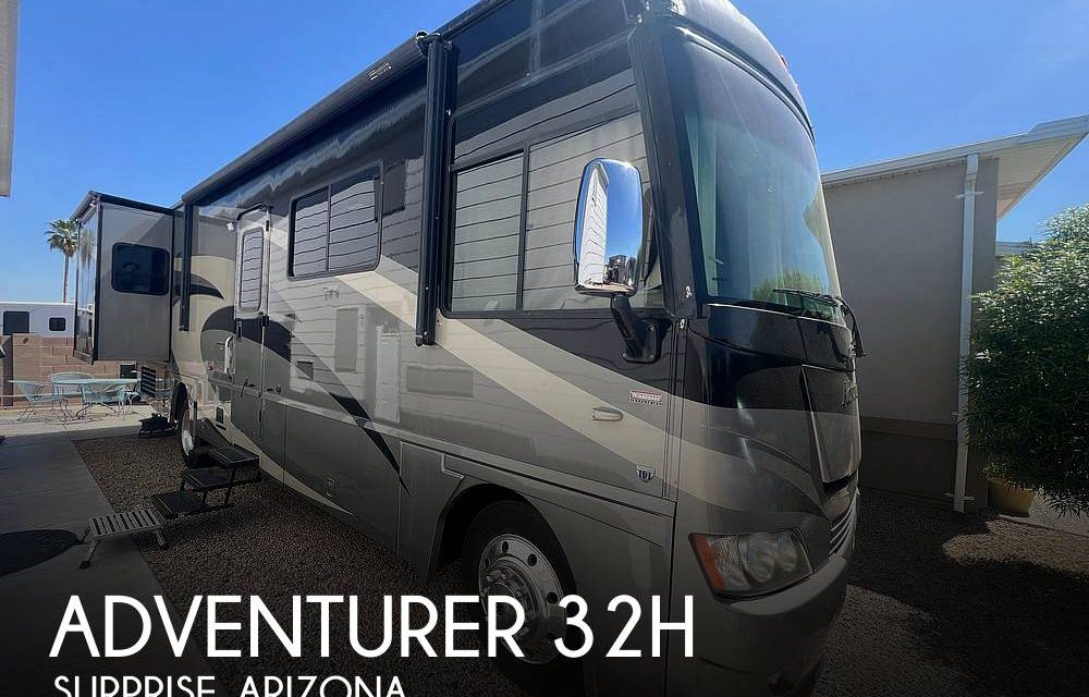 2009 Winnebago Adventurer 32H