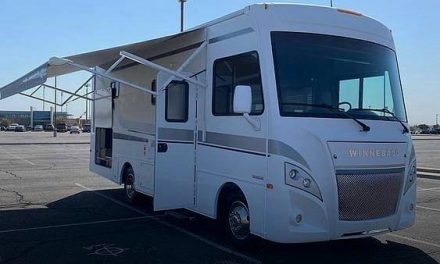 2018 Winnebago Intent 26M