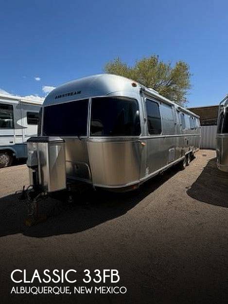 2018 Airstream Classic 33FB