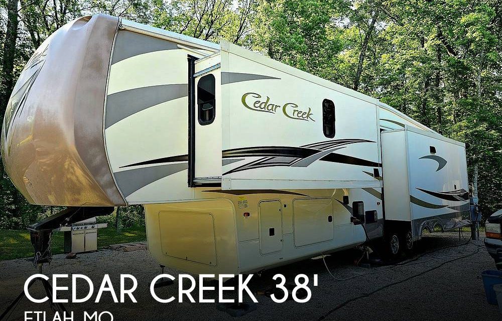 2015 Forest River Cedar Creek Hathaway Fifth Wheel Series M-38CK
