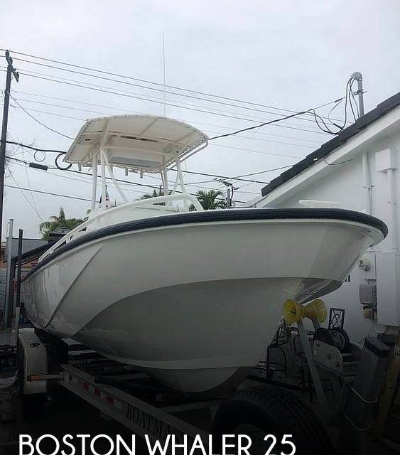 1992 Boston Whaler Outrage 25