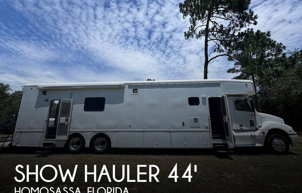 2008 Show Hauler SH1044R4 Coach #739