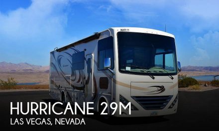 2017 Thor Motor Coach Hurricane 29M