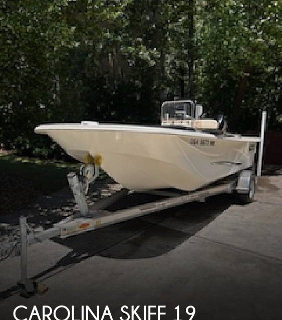 2013 Carolina Skiff 19