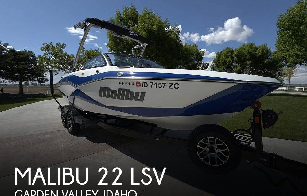 2023 Malibu 22 LSV