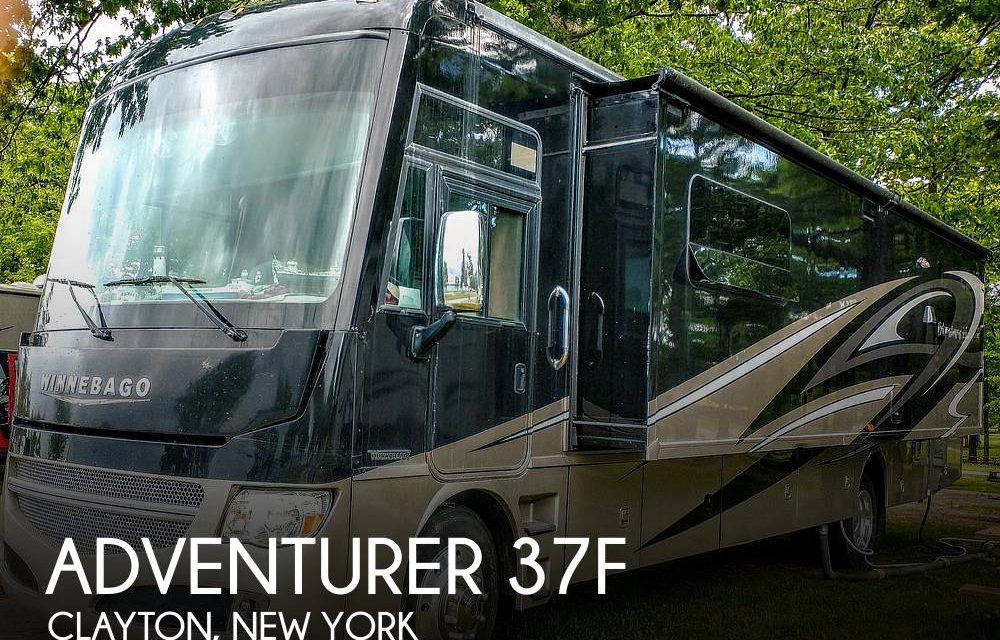 2016 Winnebago Adventurer 37F