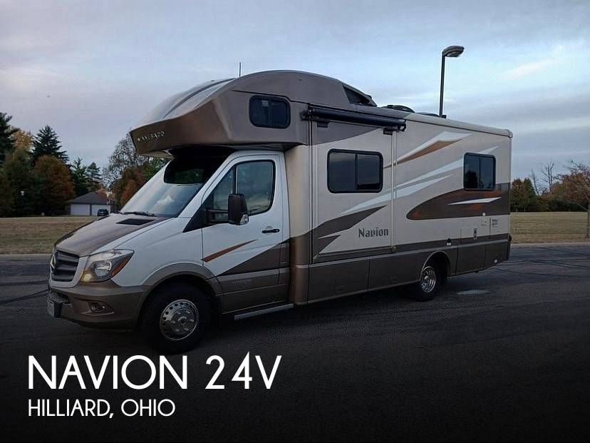 2017 Winnebago Navion 24V