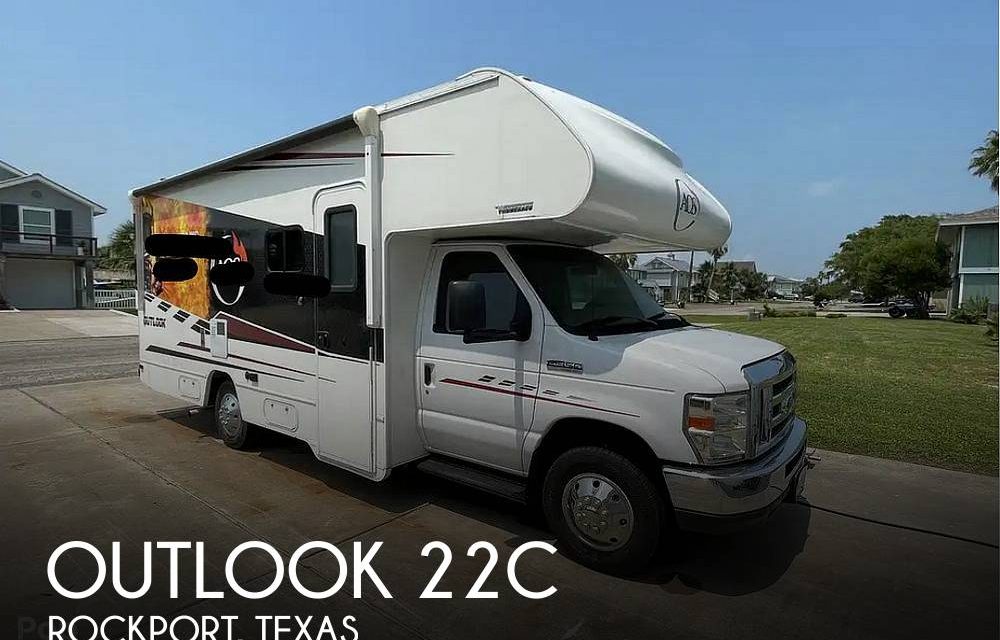 2018 Winnebago Outlook 22C