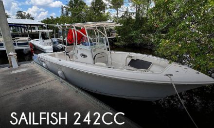 2022 Sailfish 242CC