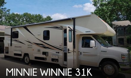 2017 Winnebago Minnie Winnie 31K