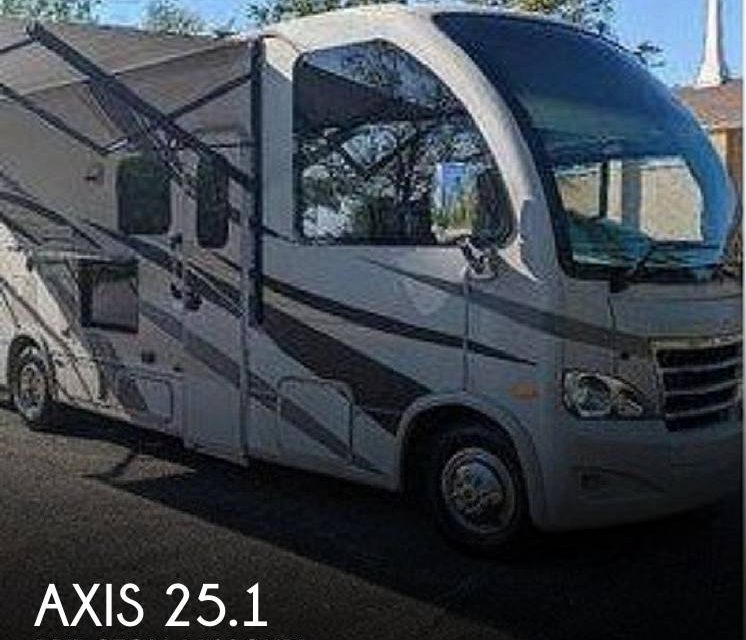 2015 Thor Motor Coach Axis 25.1