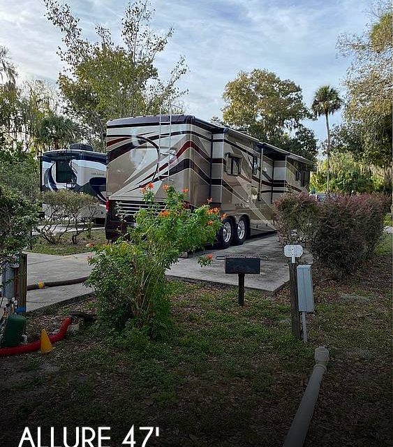 2006 Country Coach Allure 470 sisk summit