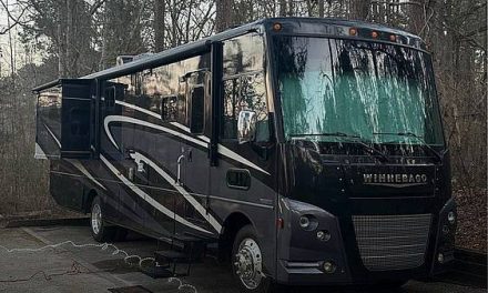 2017 Winnebago Vista LX 35F