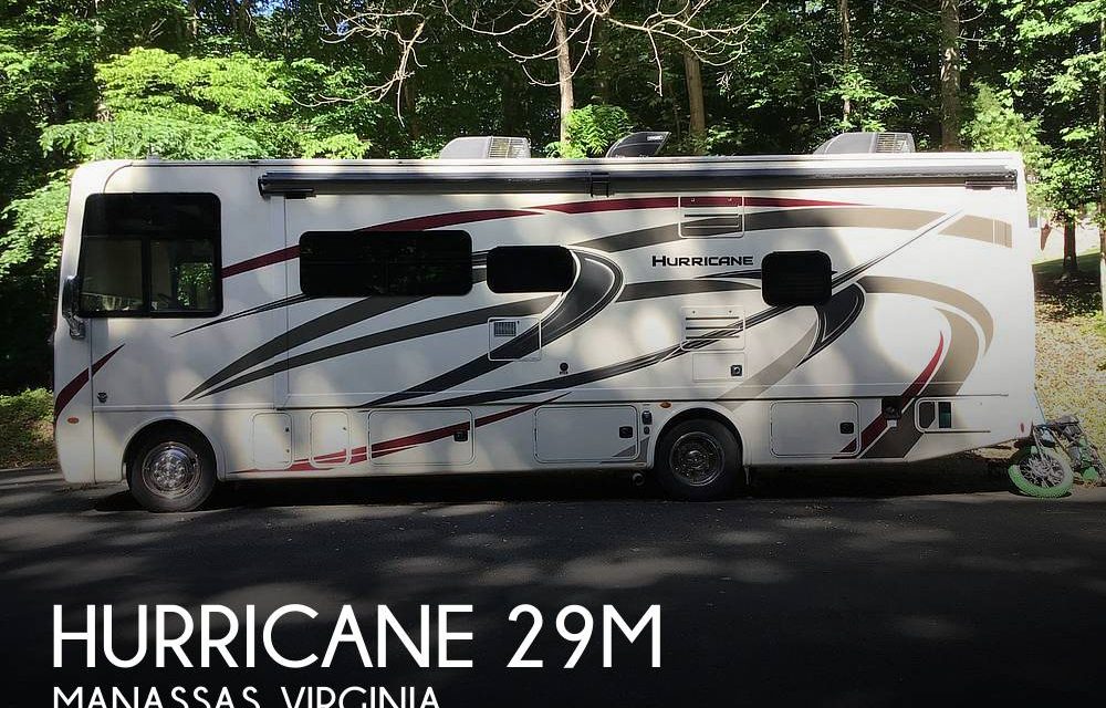 2018 Thor Motor Coach Hurricane 29M