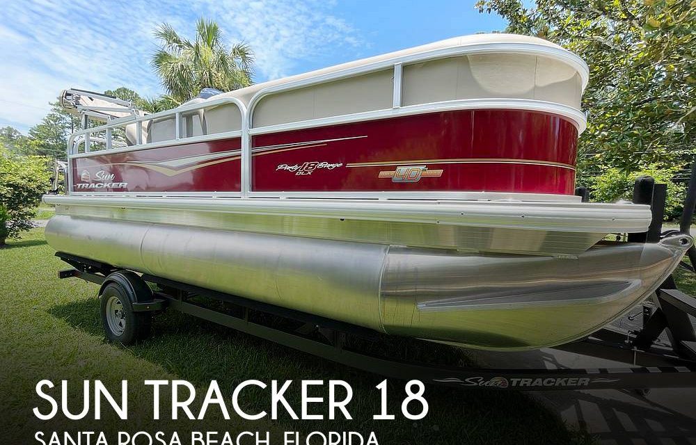 2023 Sun Tracker Party Barge 18 DLX