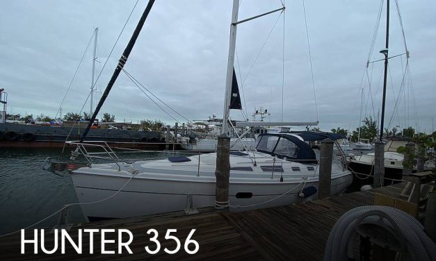 2003 Hunter 356