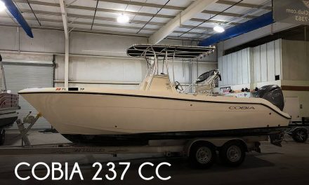 2022 Cobia 237 CC