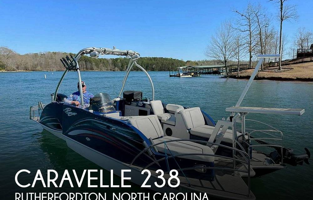 2019 Caravelle Razor 238pf