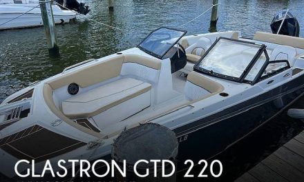 2022 Glastron GTD 220