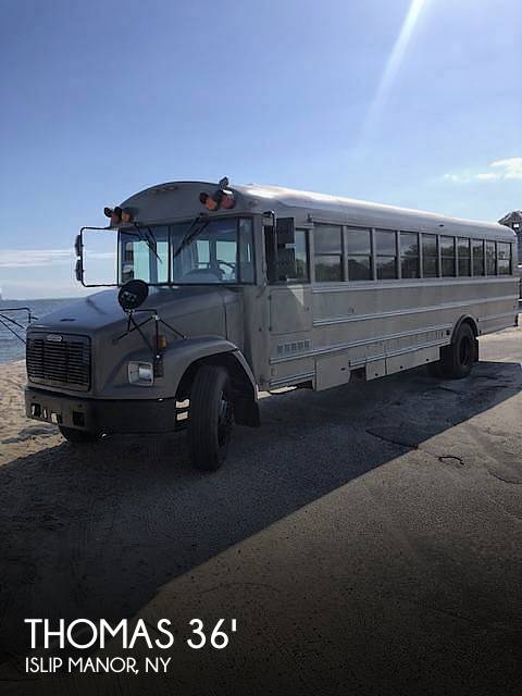 2005 Thomas FREIGHTLINER Skoolie