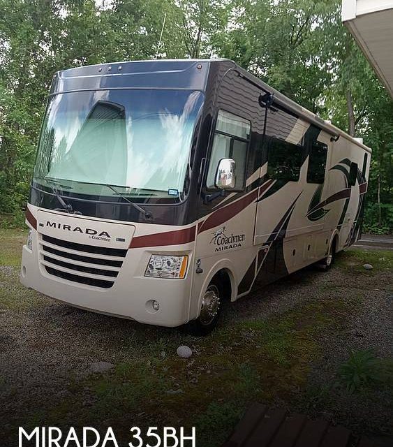 2019 Coachmen Mirada 35BH