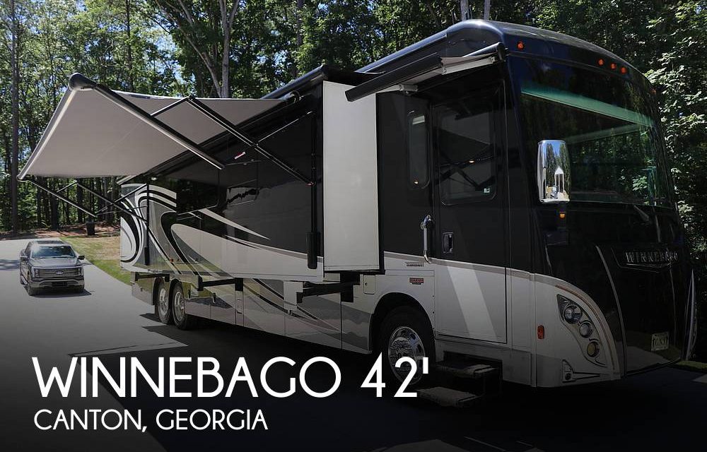 2016 Winnebago Winnebago Meridian 42-E