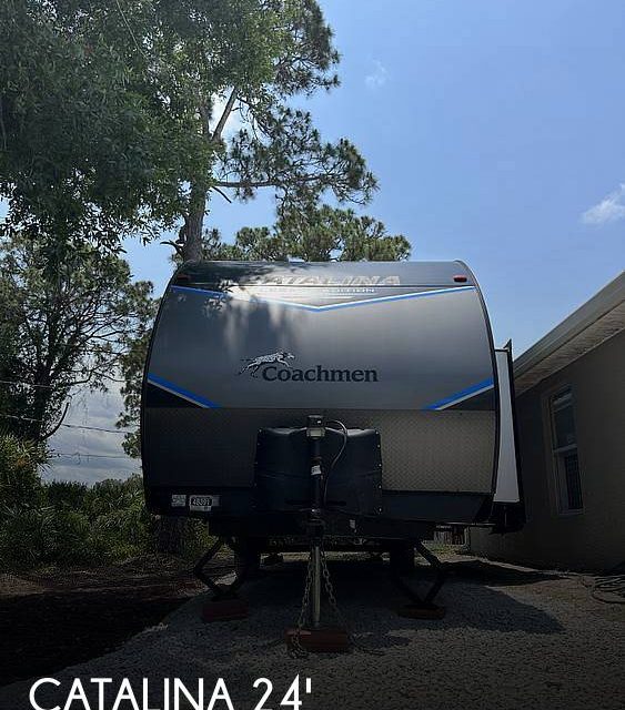 2022 Coachmen Catalina Legacy Edition 243RBS