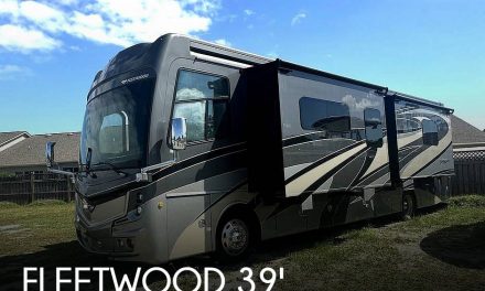 2018 Fleetwood Discovery LXE 39F