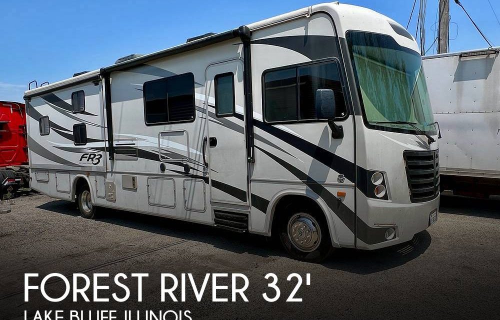 2017 Forest River Forest River FR3 32DS