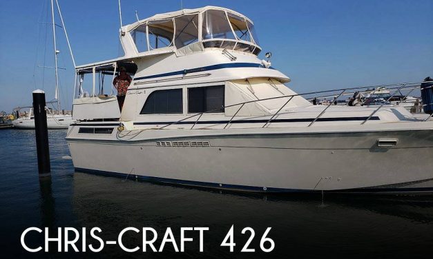 1985 Chris-Craft Catalina 426